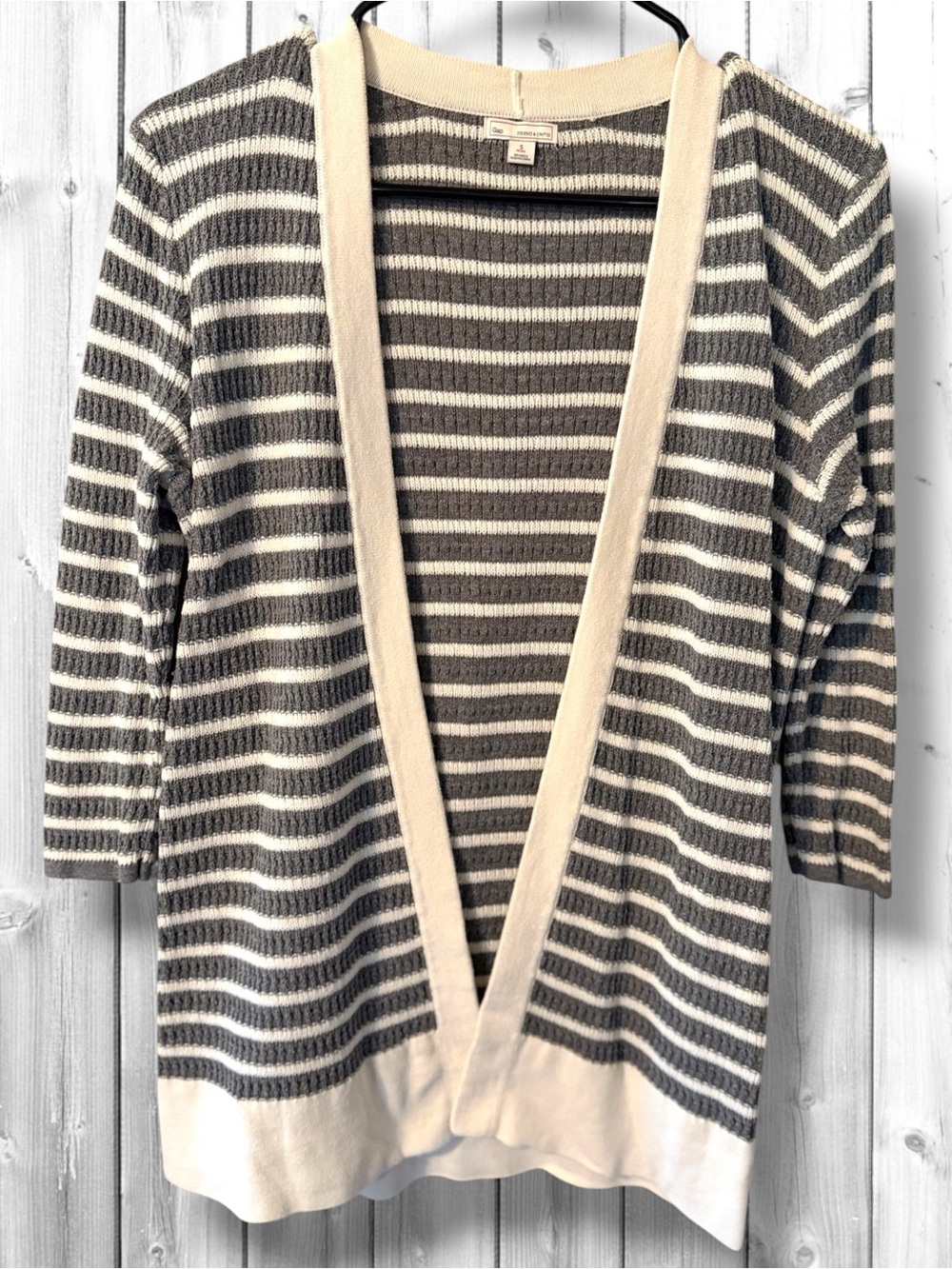 🌼GAP Gray & White Striped Open-Front Cardigan